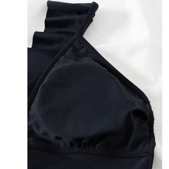 Color Block Cut out Twist Ruffle Sleeve Monokini One Piece Swim - Picture 7 of 8